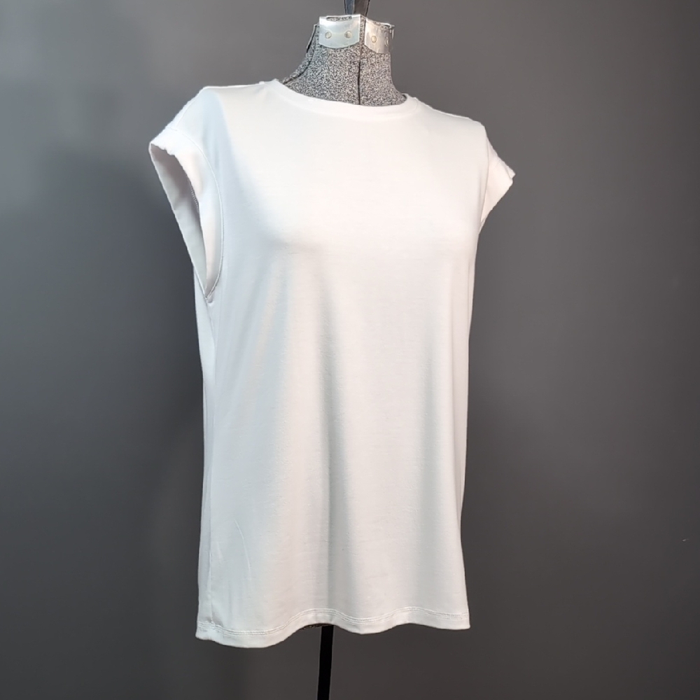 Automet Women's White Sleeveless Tee